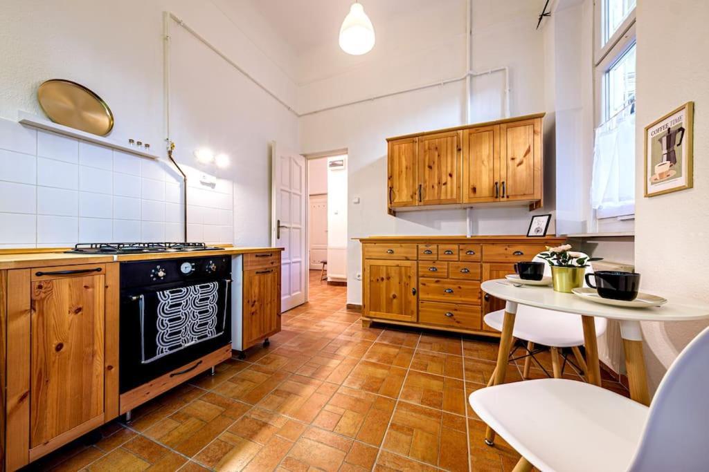 Apartment Figaro Flat - Ac, Netflix